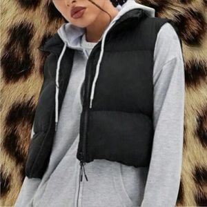 Cropped black Puffer